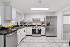 Cincinnati Dr-S1608-020.jpg