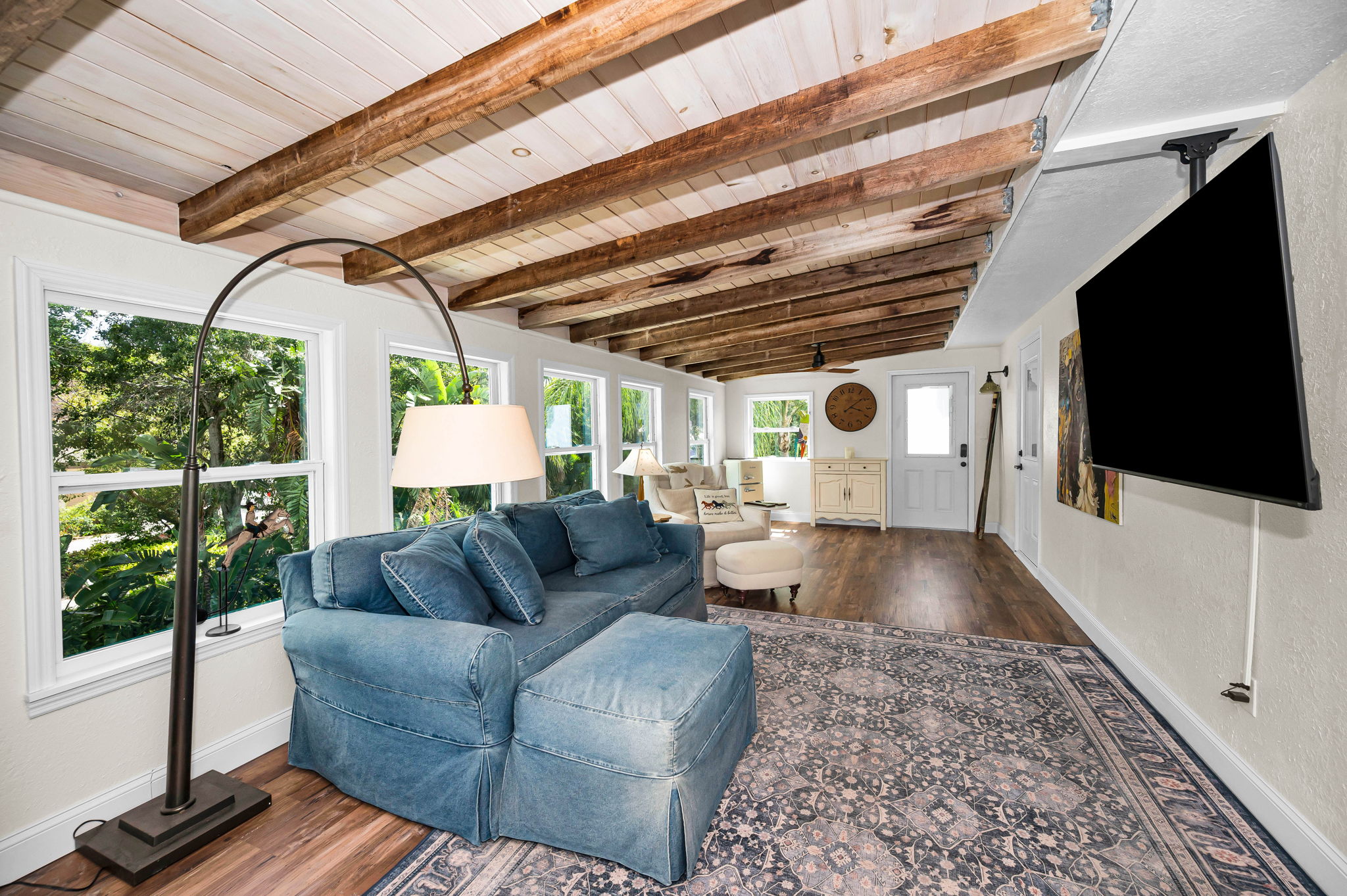 Upper Level Bonus Room1
