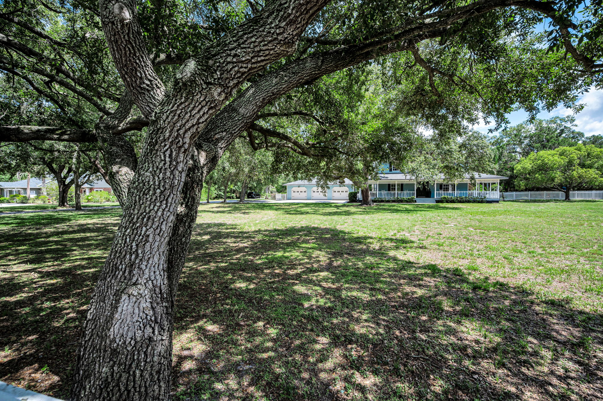 Front Exterior11