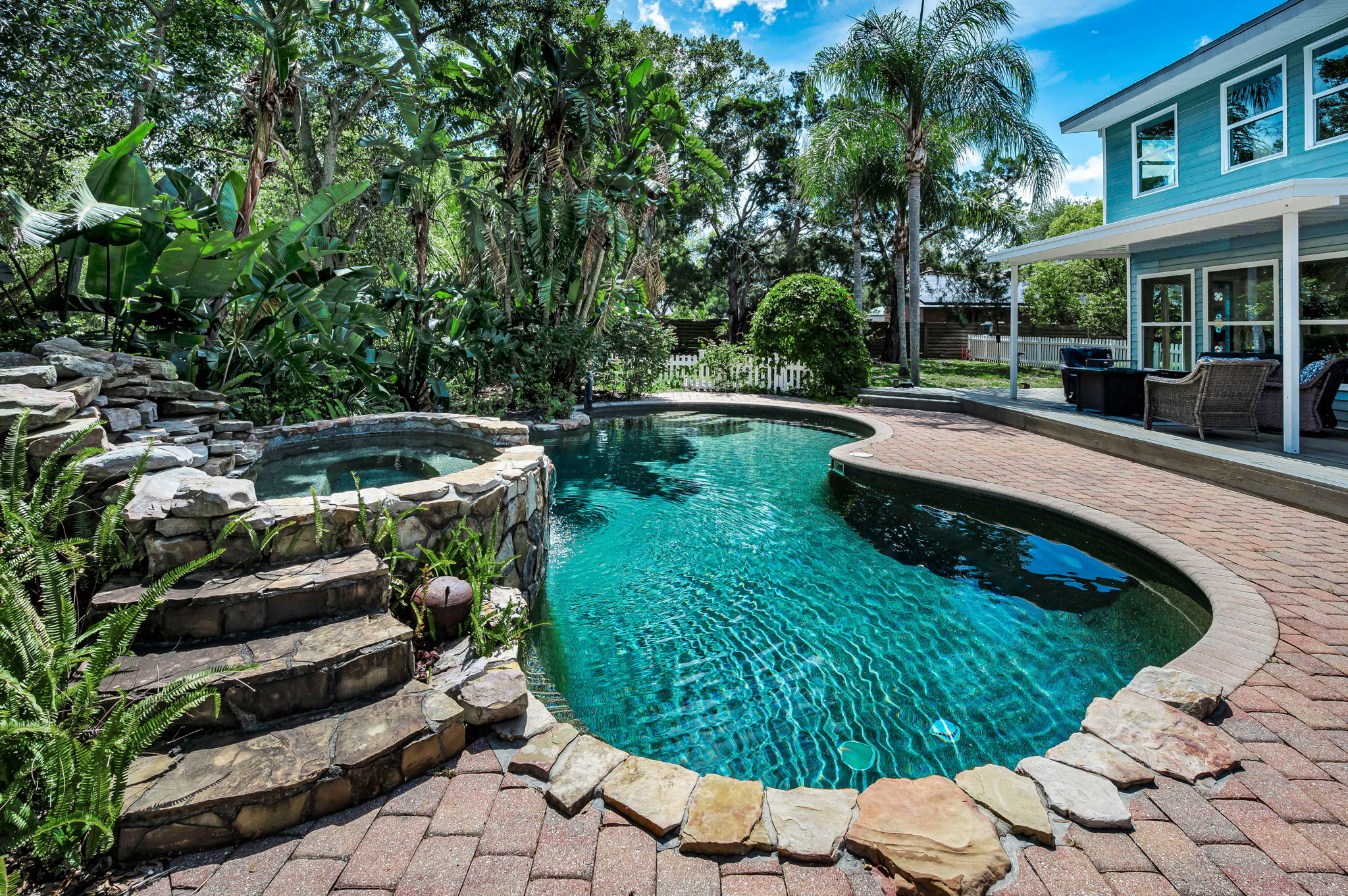 Pool9