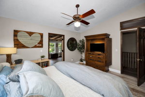 Upper Level Bedroom3b
