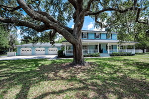 Front Exterior17