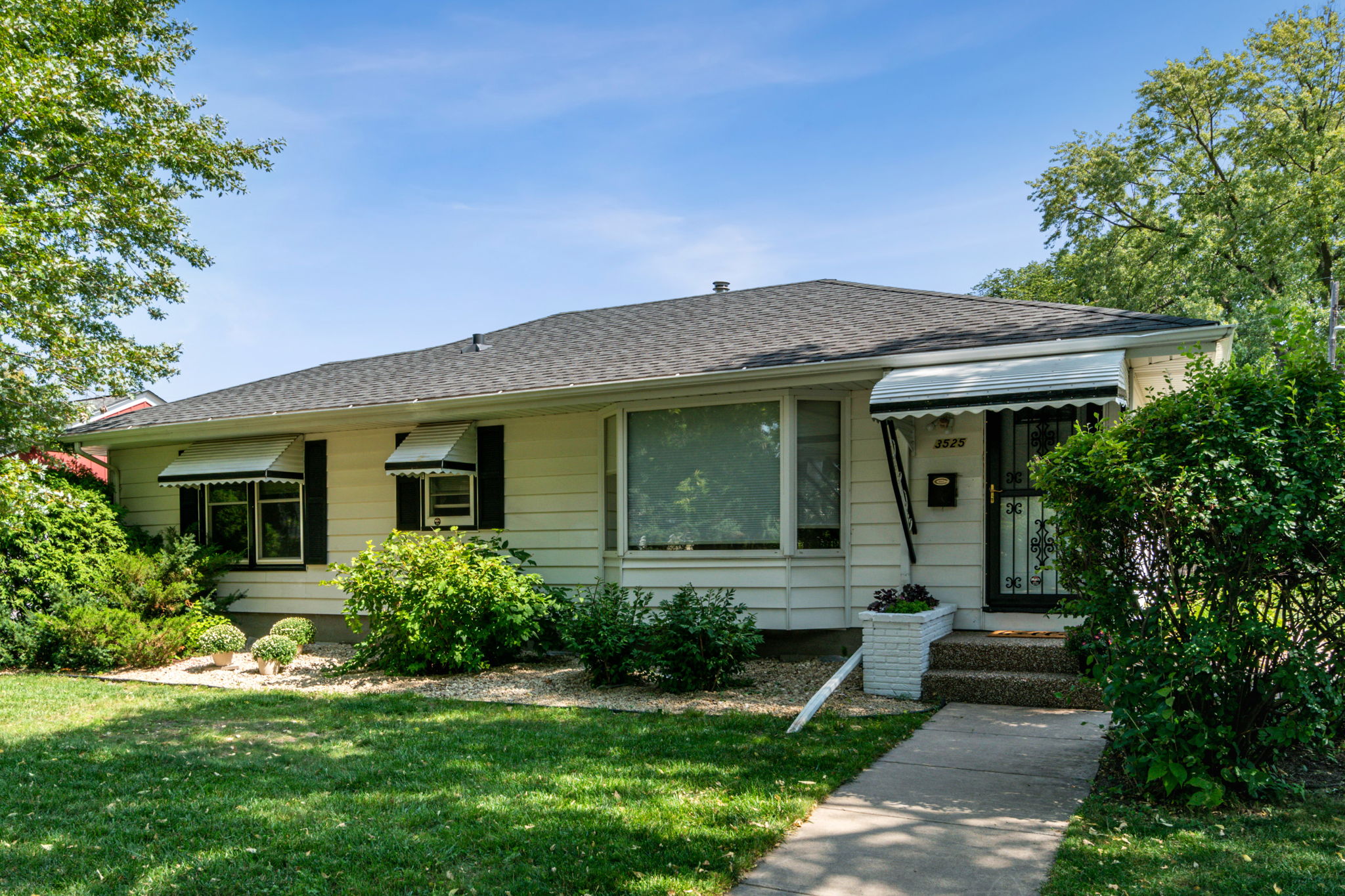 04_Exterior