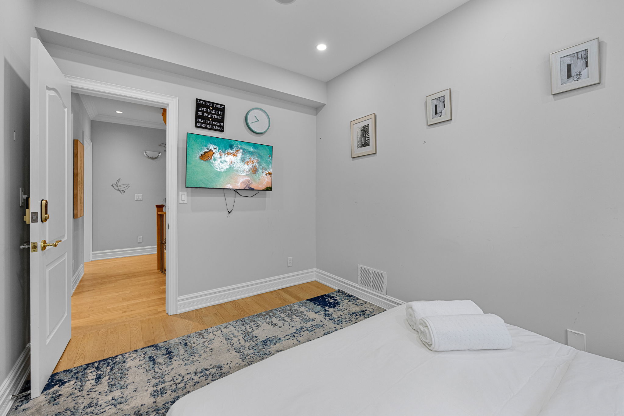 Mississauga property showcase — delivered property photograph 11