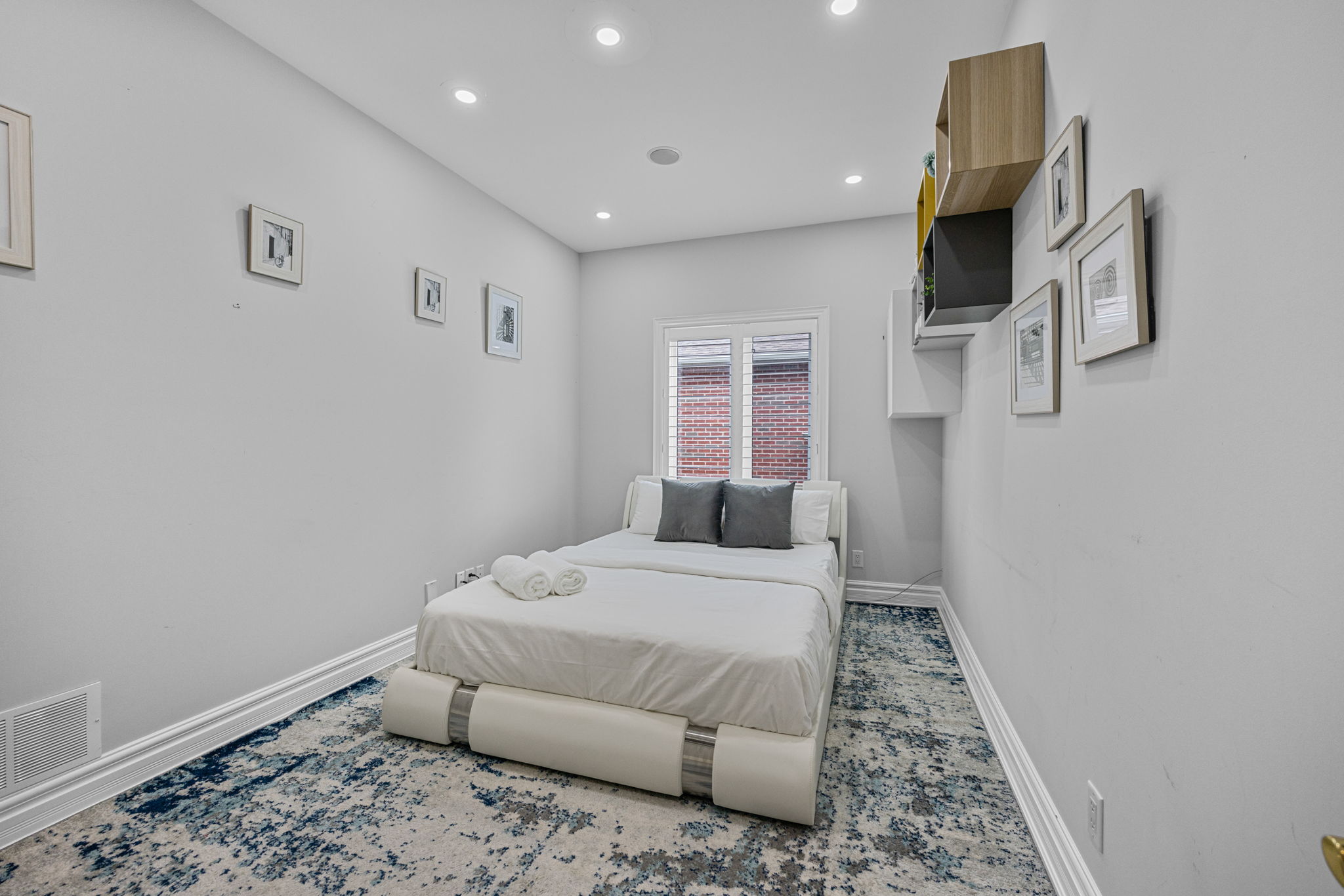 Mississauga property showcase — delivered property photograph 14