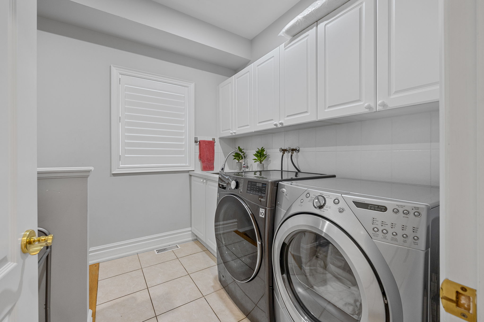 Mississauga property showcase — delivered property photograph 32