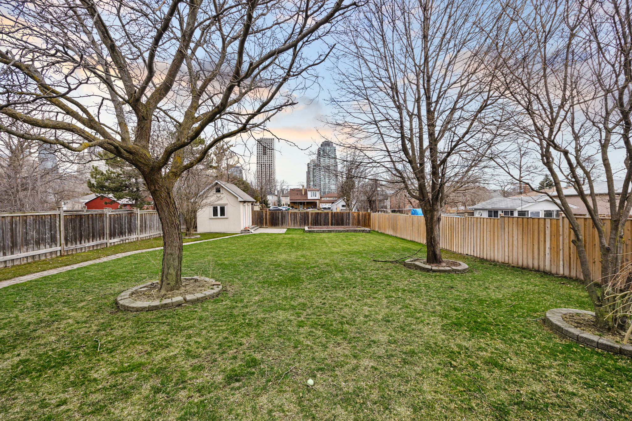 Mississauga property showcase — delivered property photograph 35