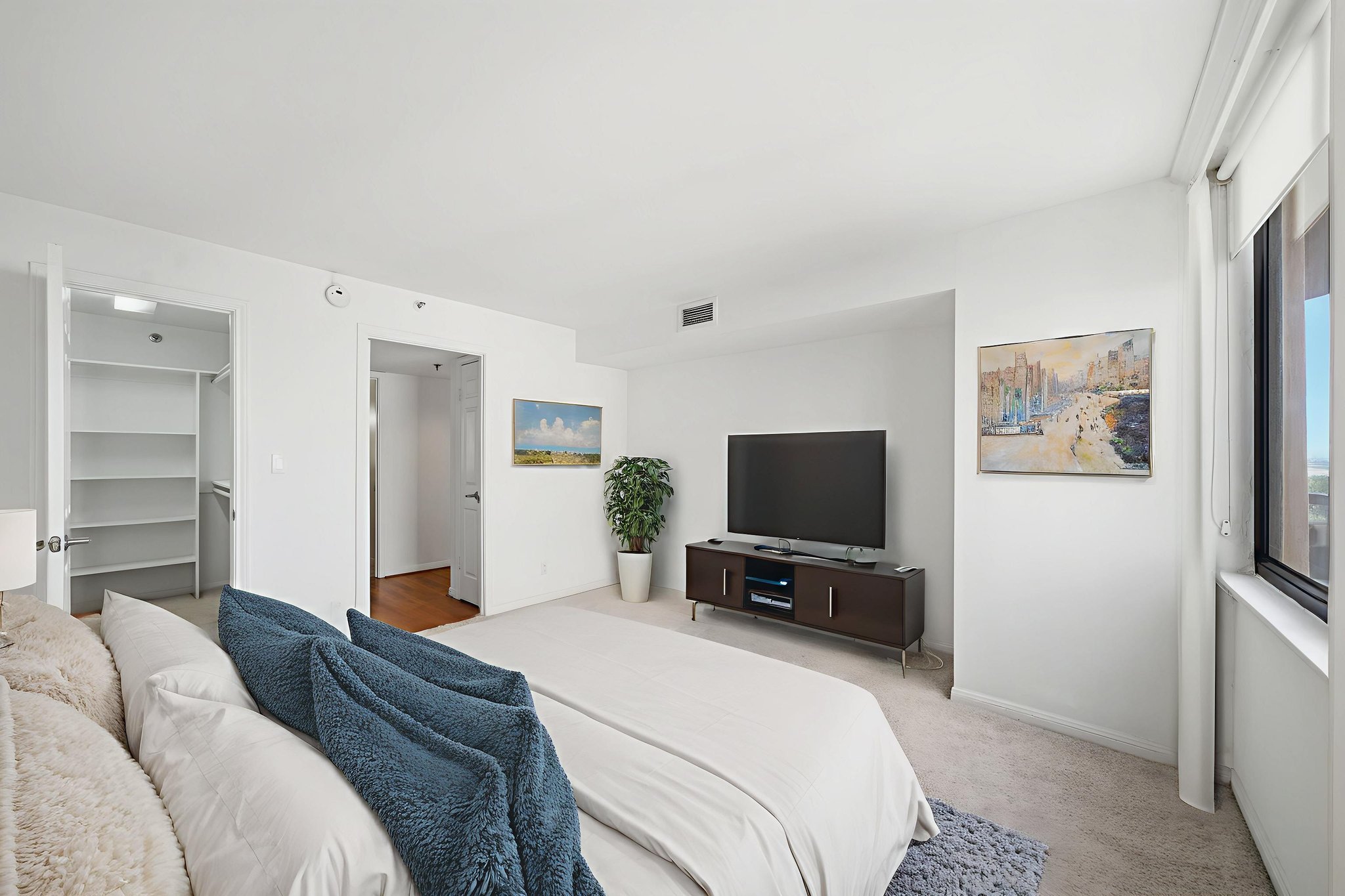 006_3525 Sage Rd 1014 HDR-62 virtually staged.jpeg