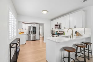 W Paul Ave-S2807-022.jpg