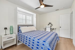 W Paul Ave-S2807-029.jpg