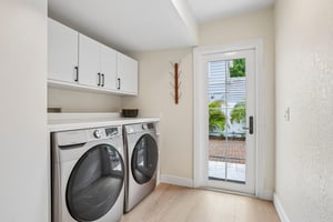 W Paul Ave-S2807-036.jpg