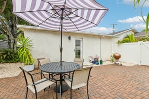 W Paul Ave-S2807-046.jpg