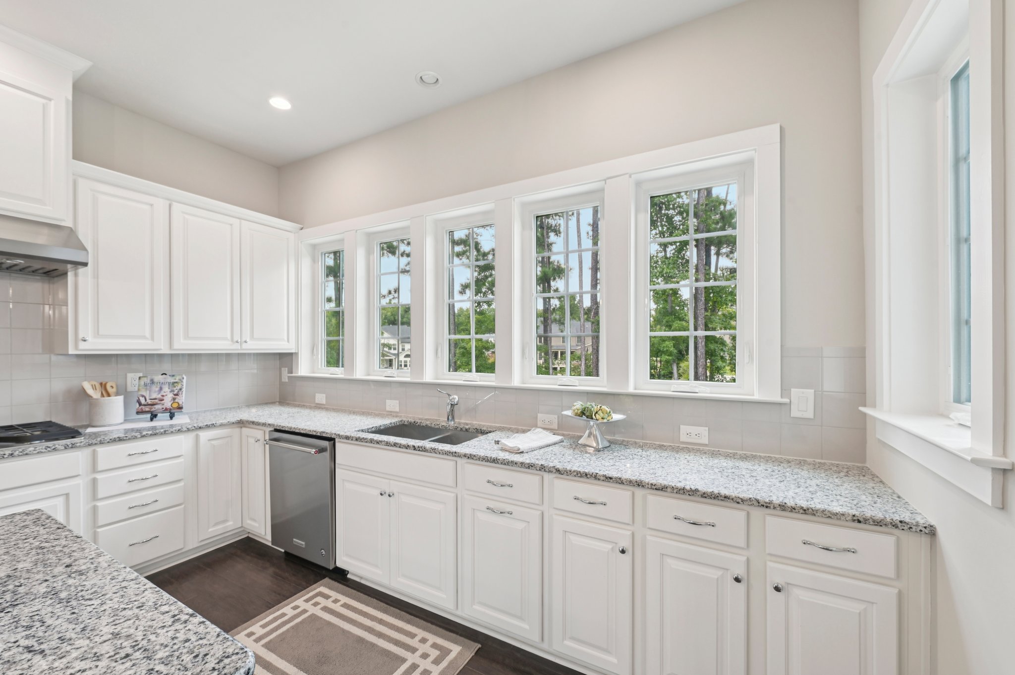 Clifton Park Ct-S2108-017.jpg