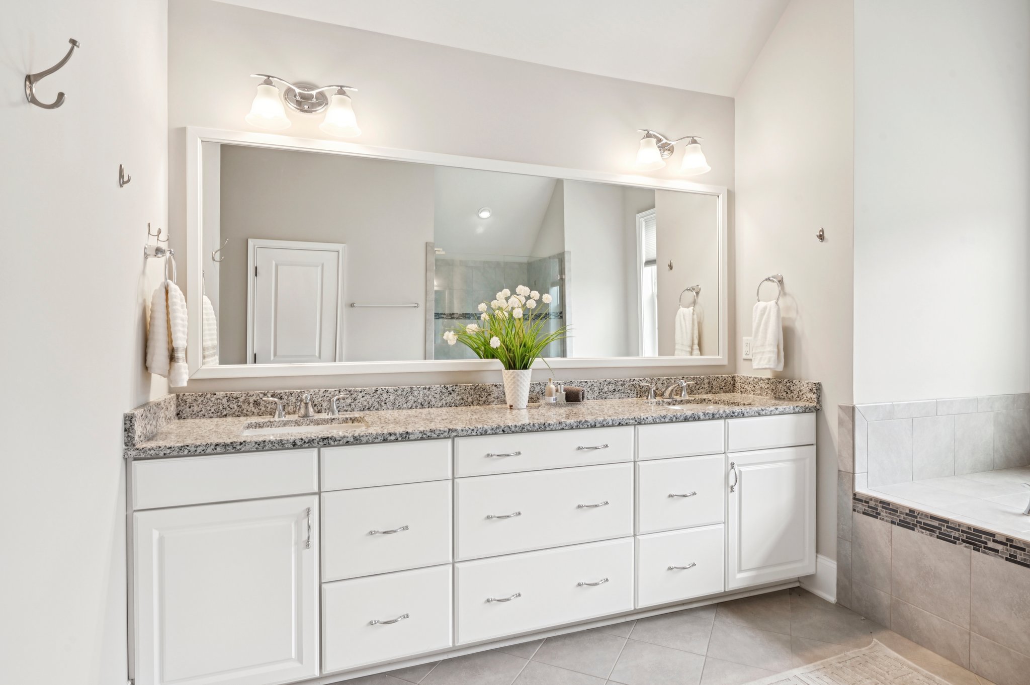 Clifton Park Ct-S2108-041.jpg