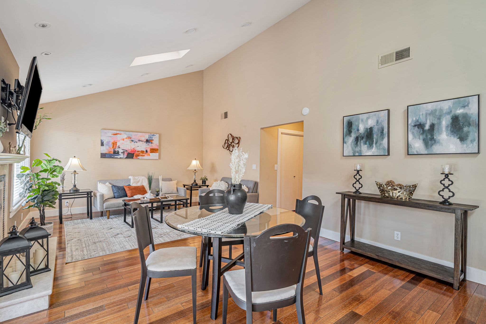 018_353 Meadowood Cir  San