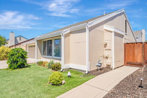004_353 Meadowood Cir  San