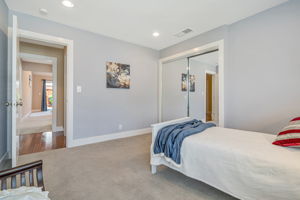 029_353 Meadowood Cir  San