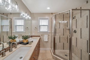 033_353 Meadowood Cir  San