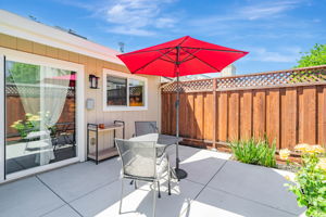 037_353 Meadowood Cir  San