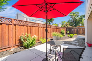 038_353 Meadowood Cir  San