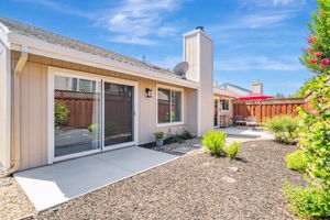 042_353 Meadowood Cir  San
