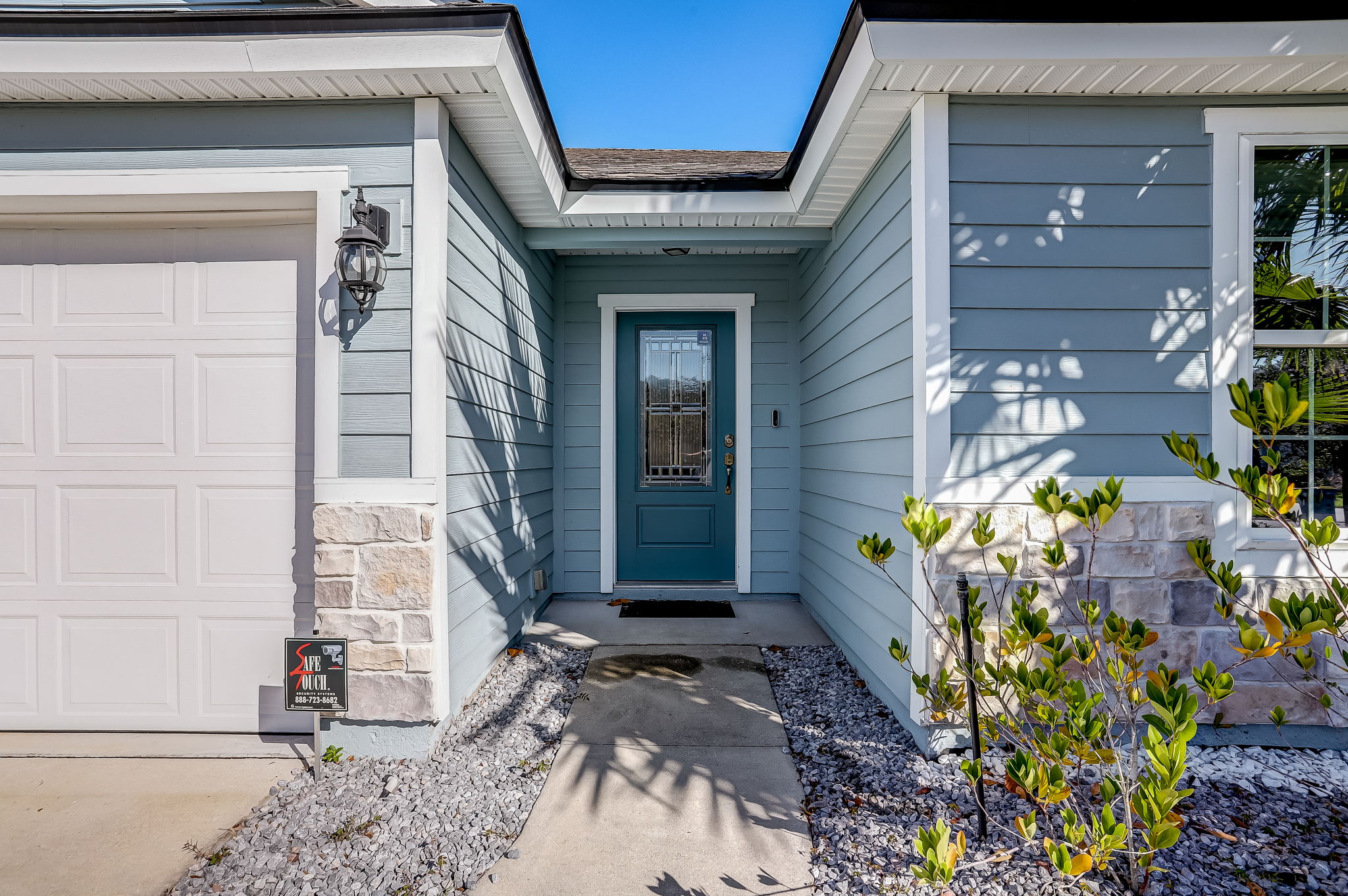 Front Entry Detail