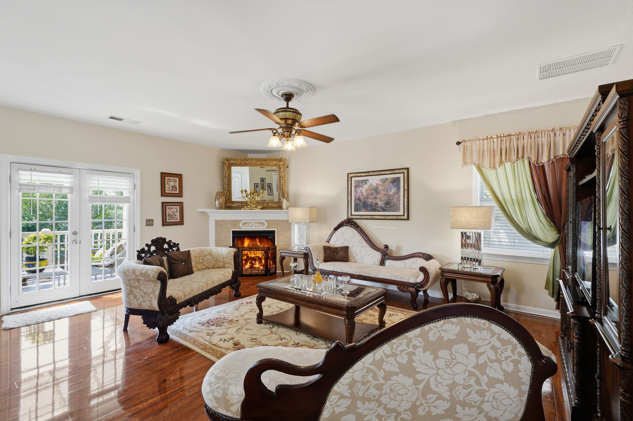  Photo 10