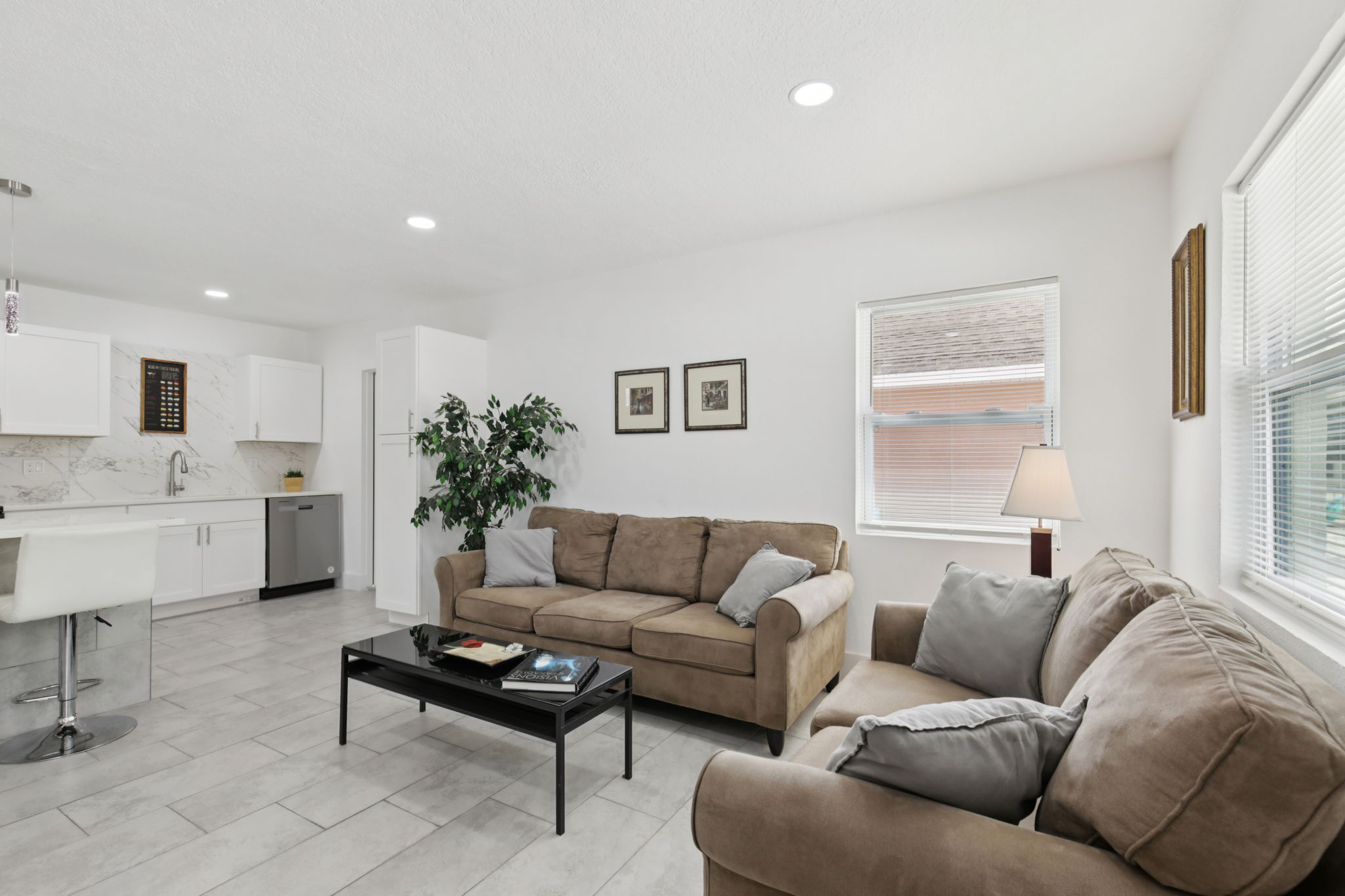 Goodrich Ave-L0810-005r