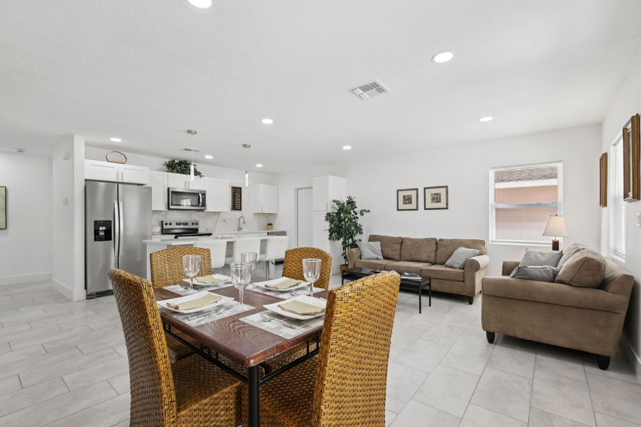 Goodrich Ave-L0810-010r