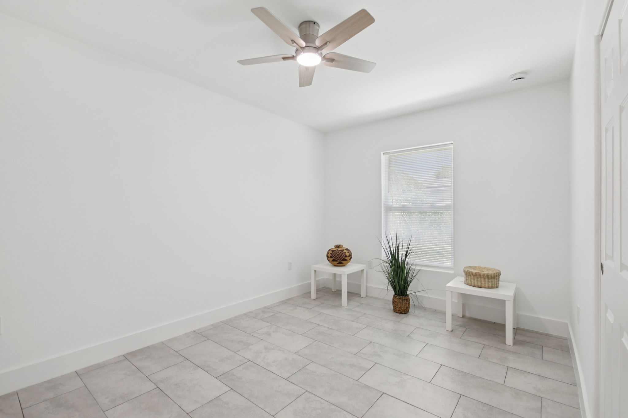 Goodrich Ave-L0810-022r