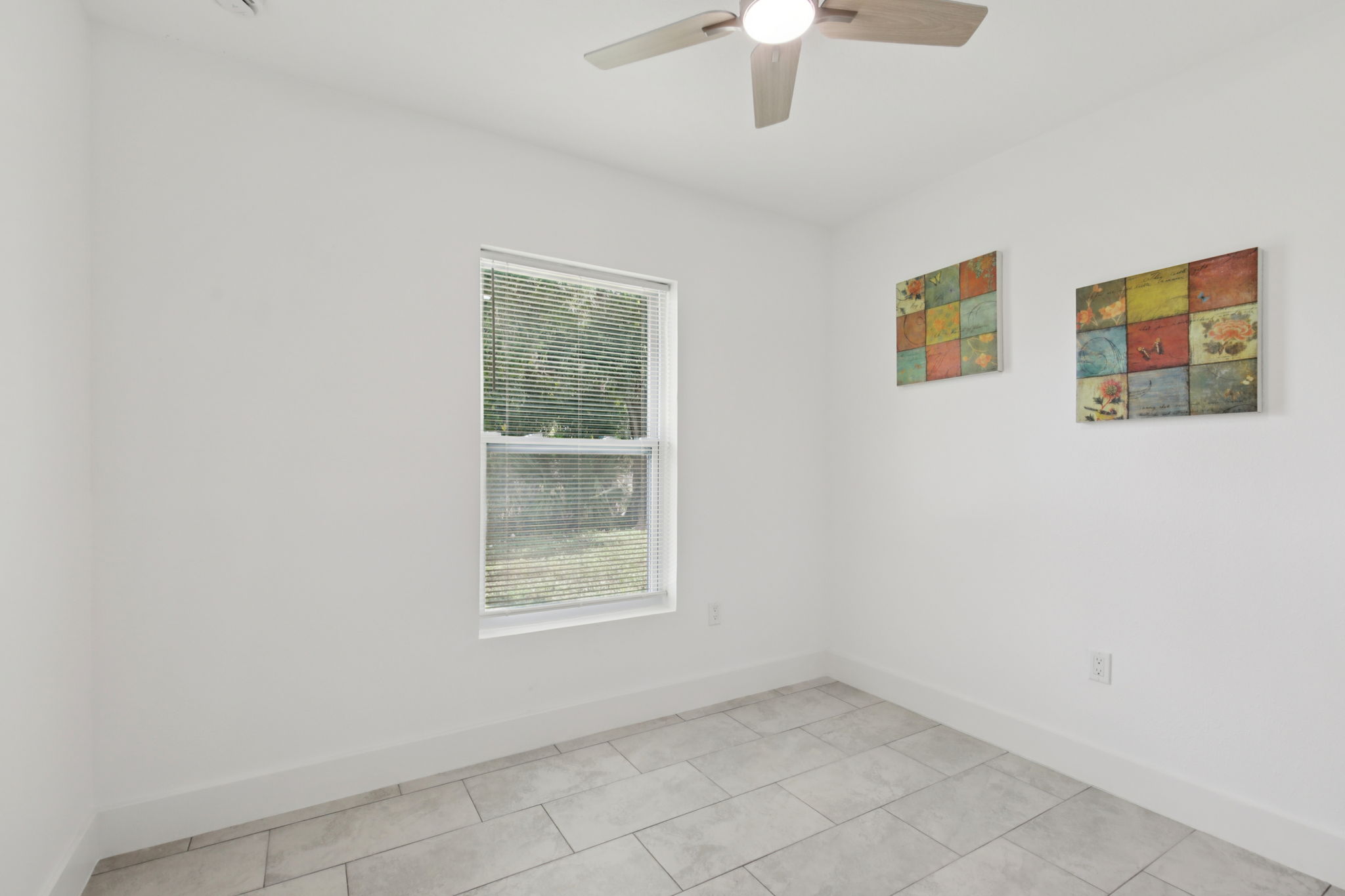 Goodrich Ave-L0810-025r