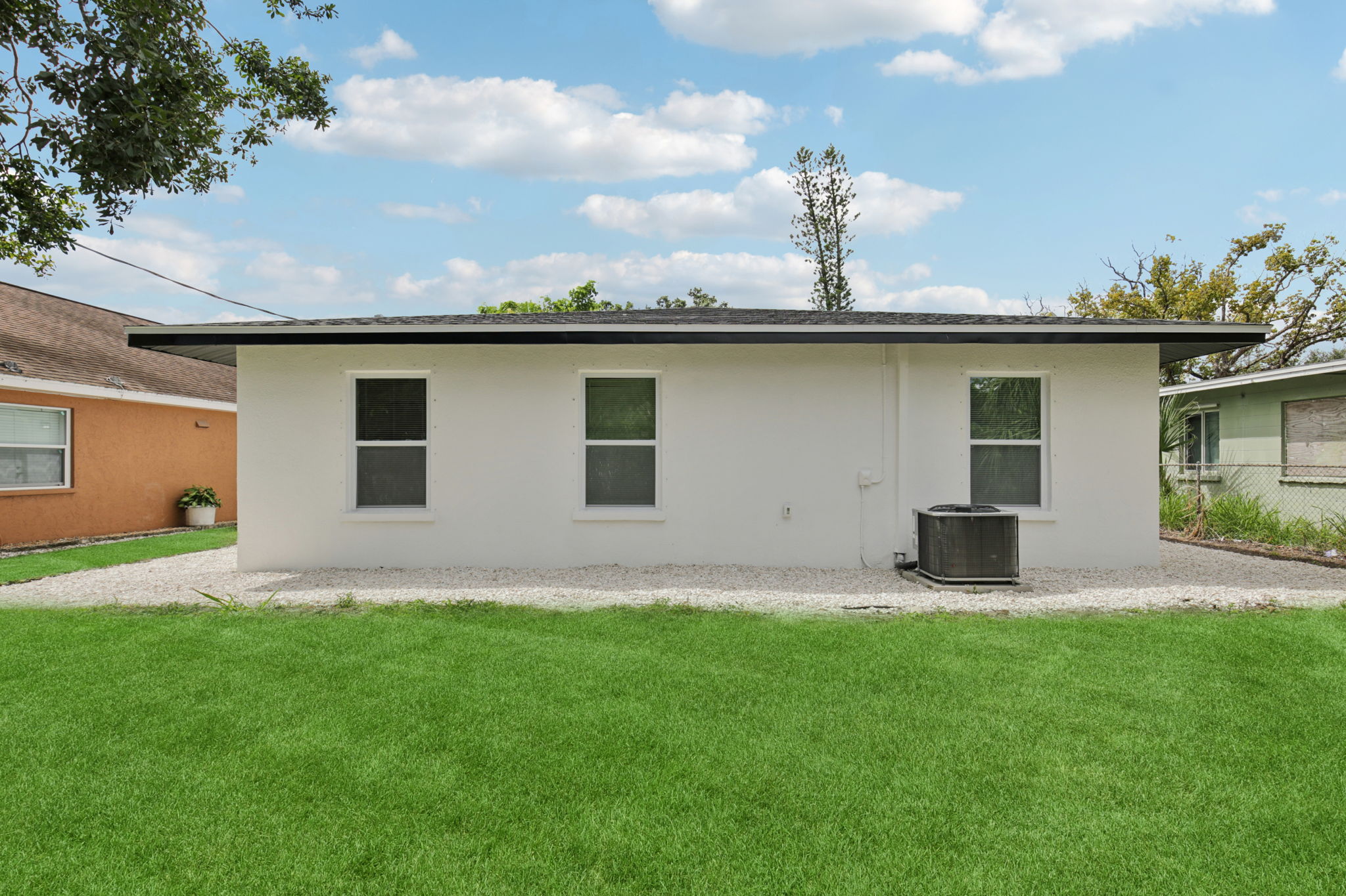 Goodrich Ave-L0810-027r