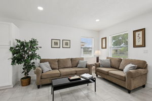 Goodrich Ave-L0810-007r