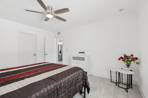 Goodrich Ave-L0810-018r