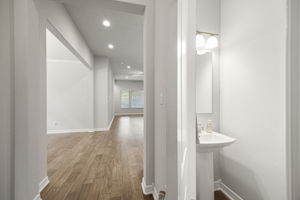  Photo 36