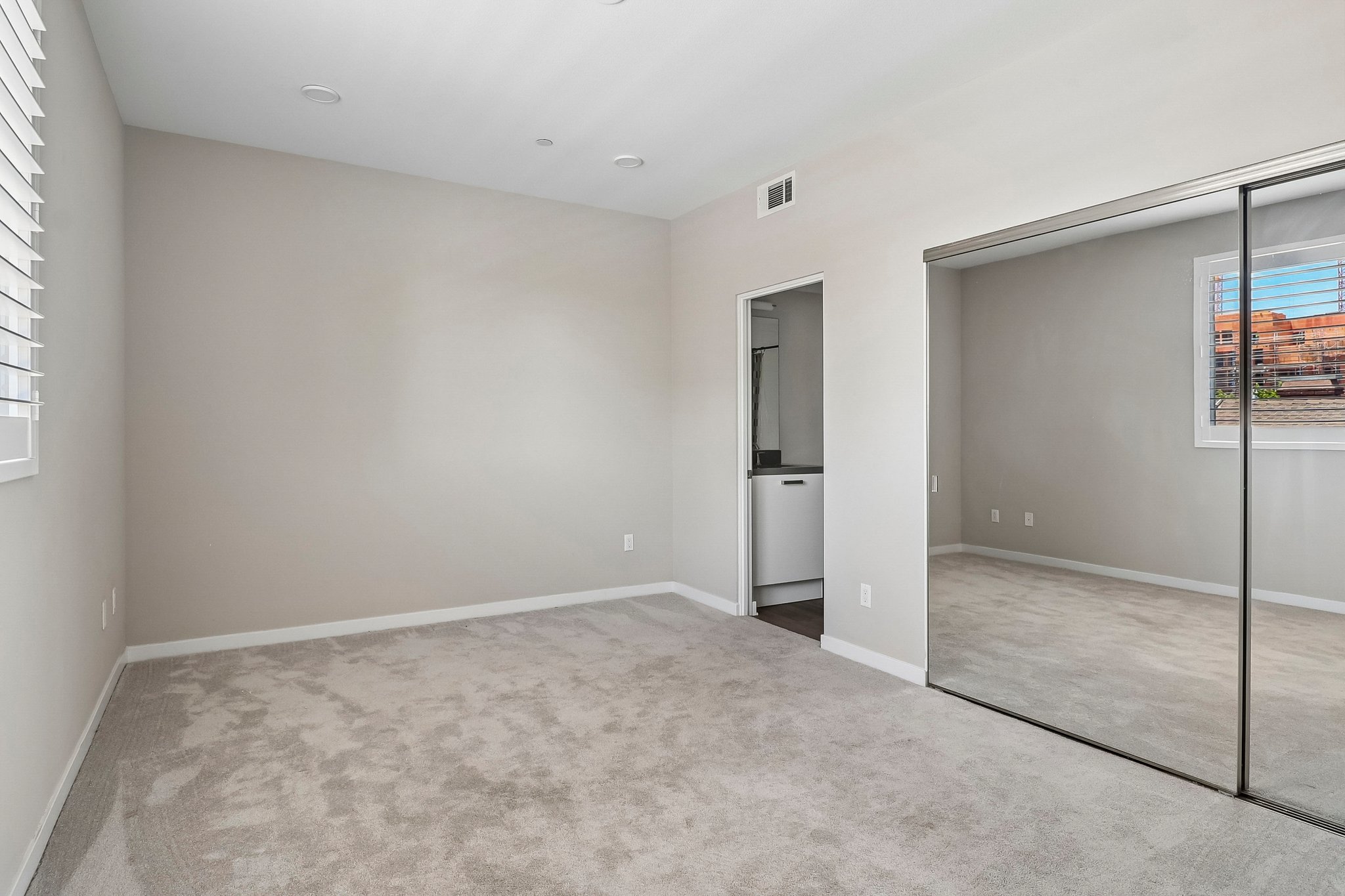 Third Ave-S1806-019.jpg