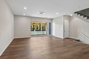 Third Ave-S1806-008.jpg