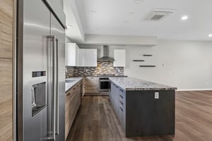 Third Ave-S1806-011.jpg