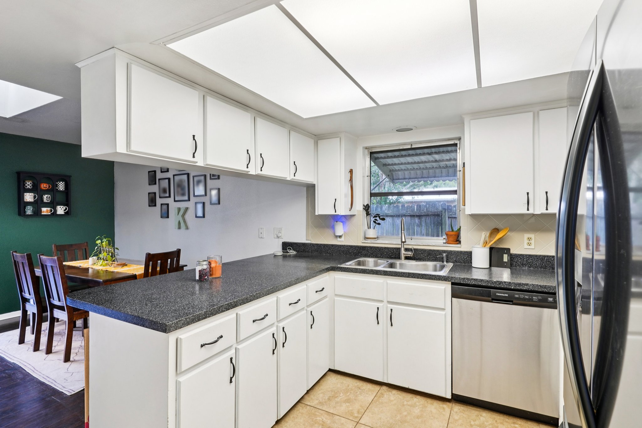 Lake Unity Rd-S1010-015.jpg