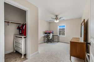  Photo 47