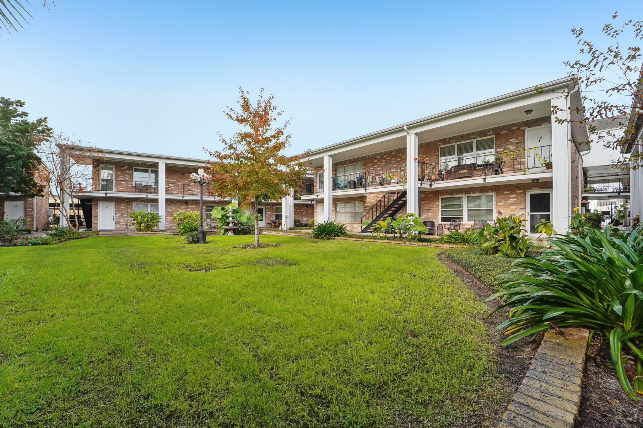 Nasa Pkwy-S1412-006.jpg