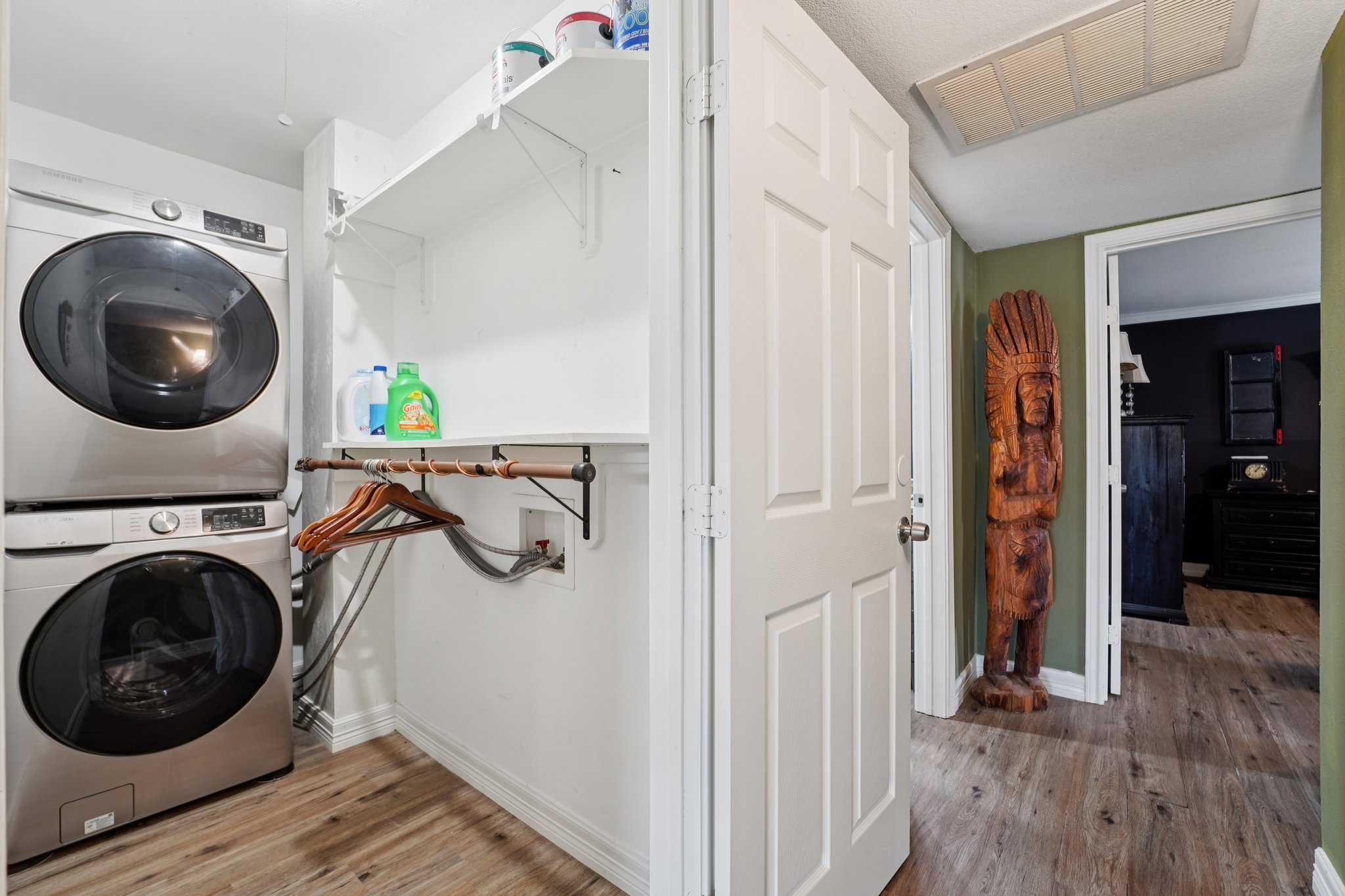 Nasa Pkwy-S1412-026.jpg