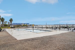 Nasa Pkwy-1412-901.jpg