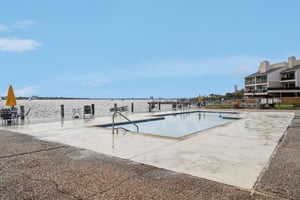 Nasa Pkwy-1412-903.jpg