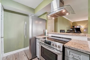 Nasa Pkwy-S1412-016.jpg