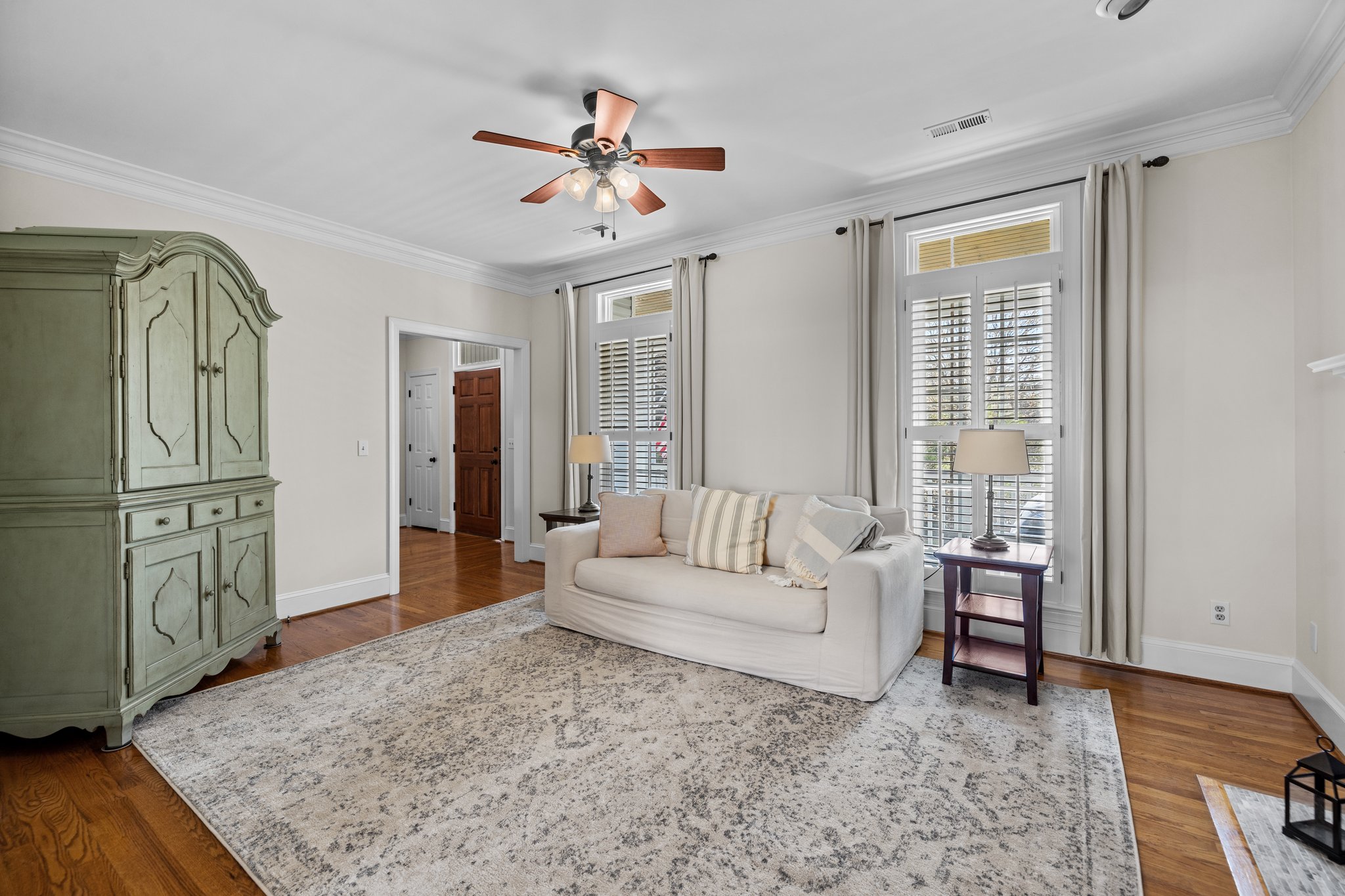 3535 Selwyn Farms Ln, Charlotte, NC 28209