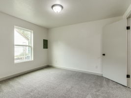  Photo 31