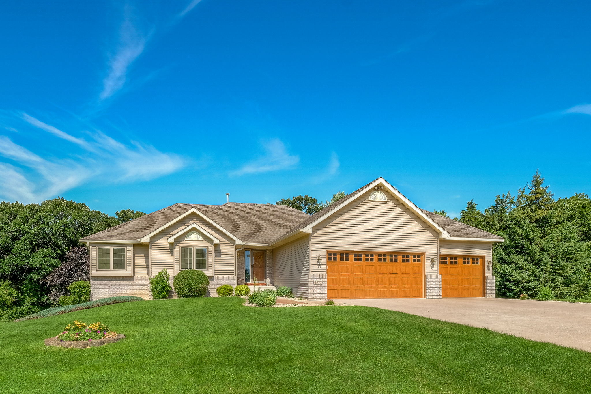  3537 166th Ln NW, Andover, MN 55304, US