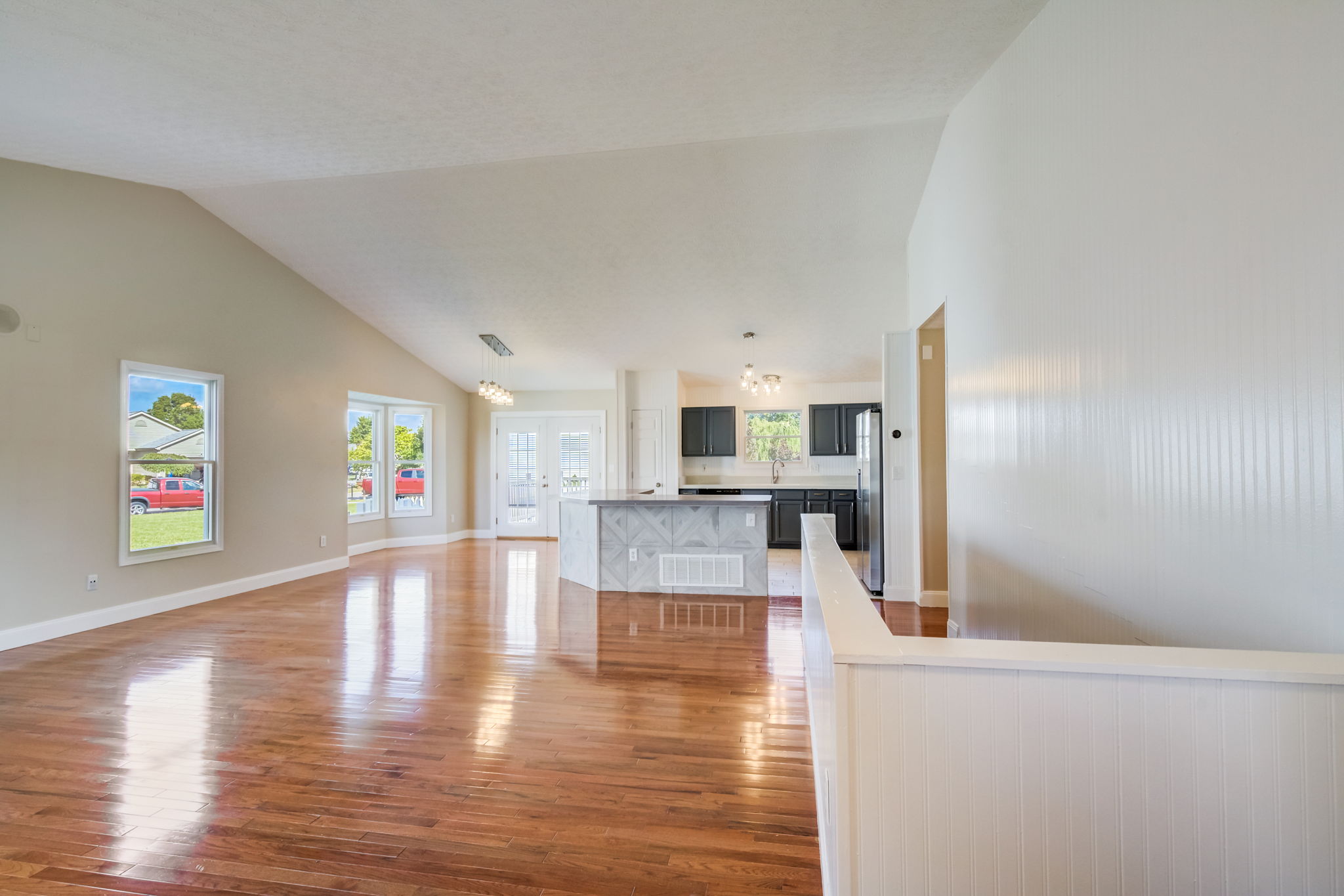 Cove Lake Ln-007