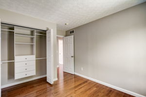Cove Lake Ln-030